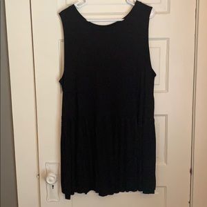 Black sleeveless flowy top Plus Size 2x